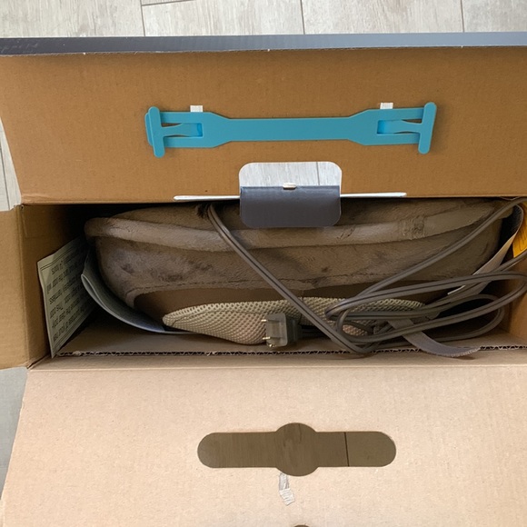 Homesics 3D Shiatsu & Vibration Massage pillow with heat - Picture 6 of 6